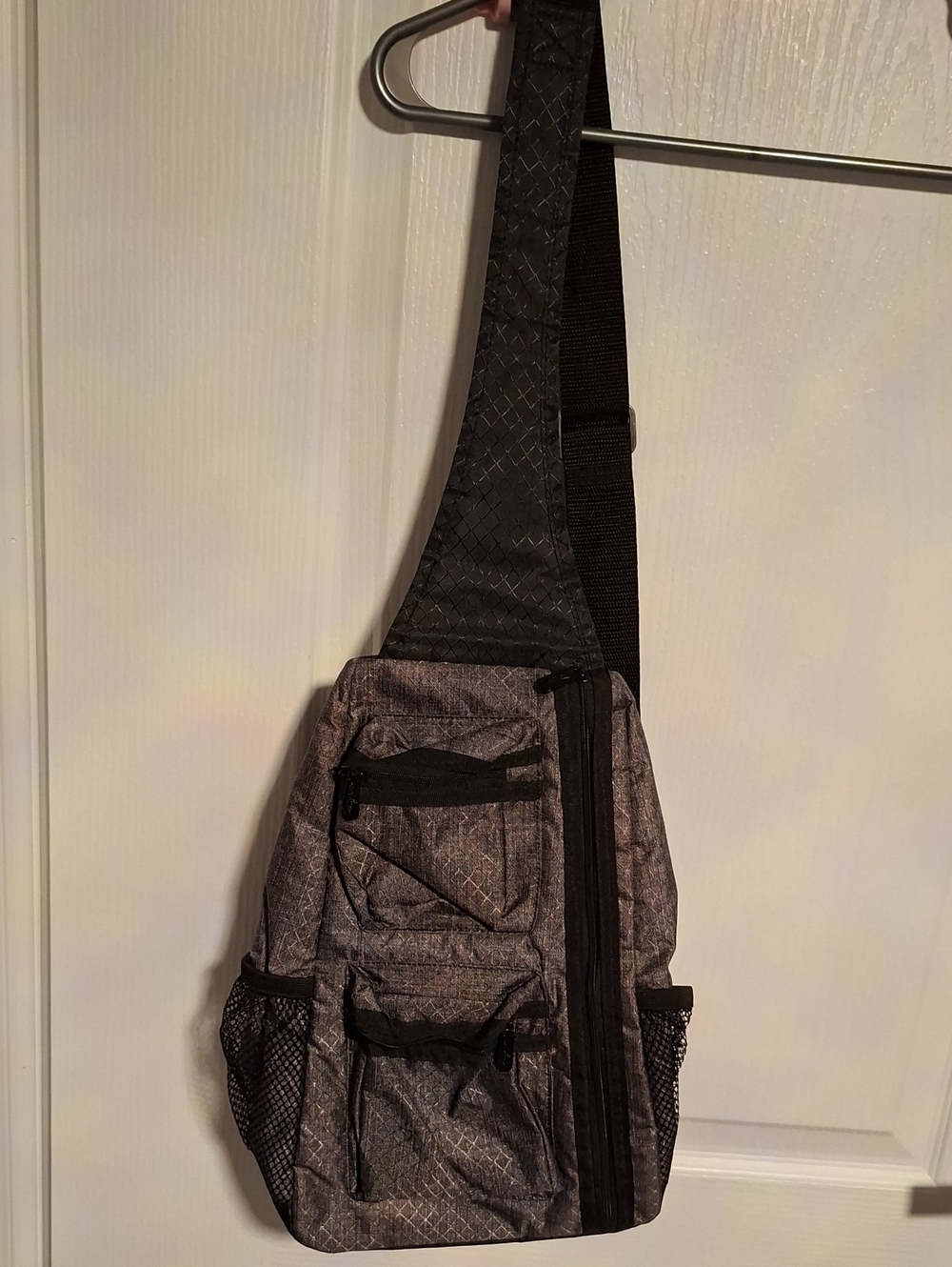 Thirty One Unisex Gray Sling Crossbody Bag‎ - Compact Everyday Carry